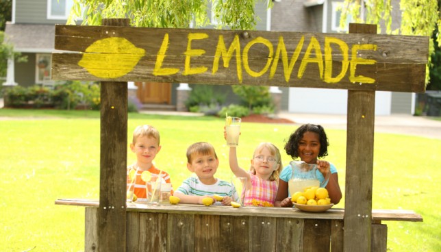 Children with lemonade stand